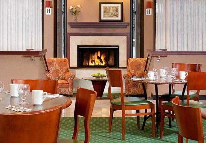 Imagen general del Hotel Courtyard By Marriott Detroit Dearborn. Foto 15