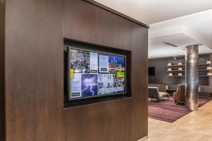 Imagen de los interiores del Hotel Courtyard By Marriott Detroit Farmington. Foto 18