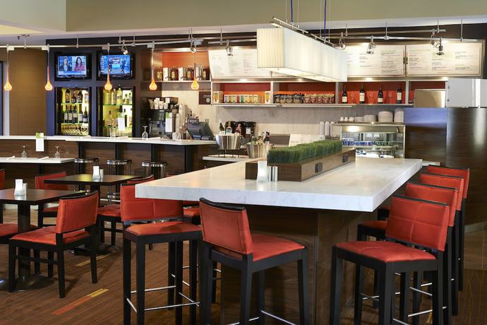 Imagen del bar/restaurante del Hotel Courtyard By Marriott Detroit Troy. Foto 2