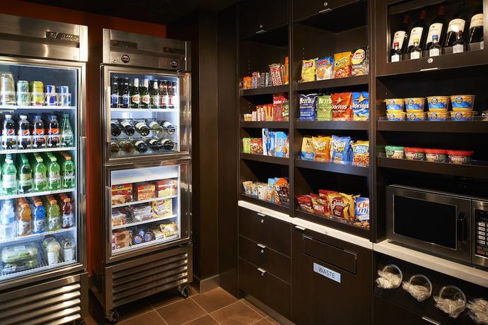 Imagen del bar/restaurante del Hotel Courtyard By Marriott Detroit Troy. Foto 3