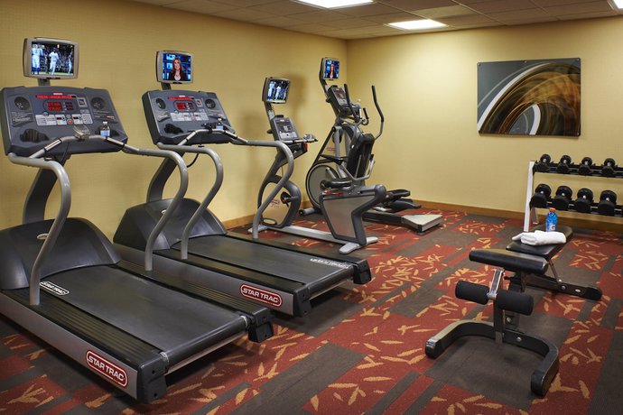 Imagen de los interiores del Hotel Courtyard By Marriott Detroit Troy. Foto 13