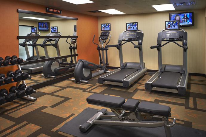 Imagen de los interiores del Hotel Courtyard By Marriott Detroit Utica. Foto 11