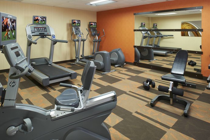 Imagen de los interiores del Hotel Courtyard By Marriott Detroit Warren. Foto 15