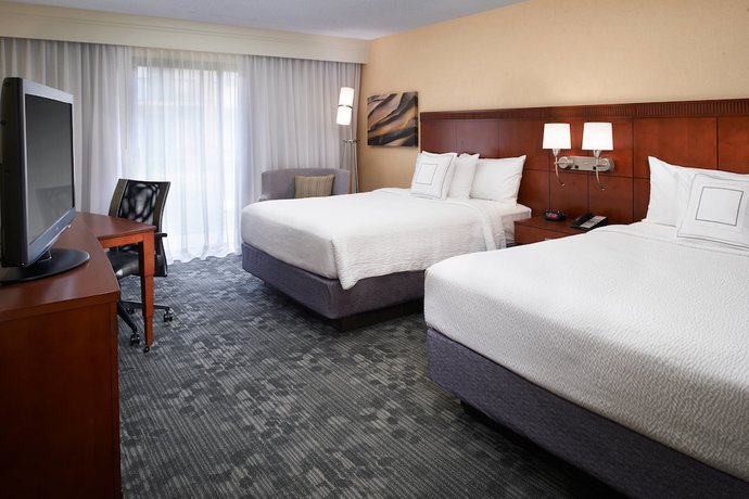 Imagen de la habitación del Hotel Courtyard By Marriott Detroit Warren. Foto 12