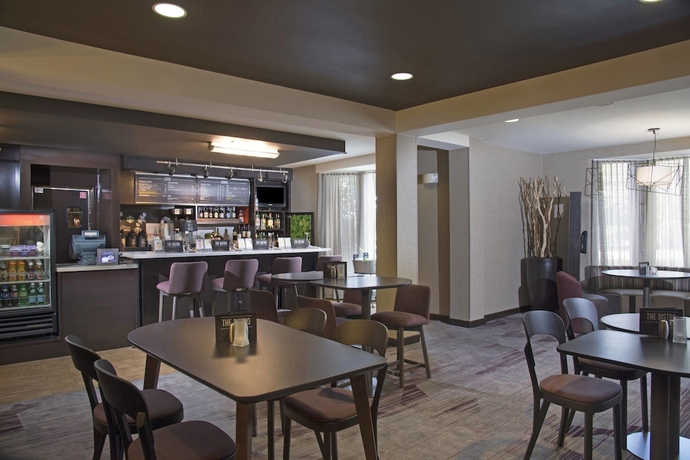 Imagen del bar/restaurante del Hotel Courtyard By Marriott Dothan. Foto 5