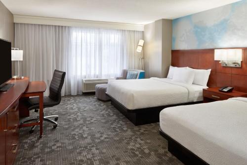 Imagen de la habitación del Hotel Courtyard By Marriott Downtown Ottawa. Foto 18
