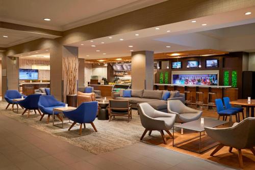 Imagen general del Hotel Courtyard By Marriott Downtown Toronto. Foto 5