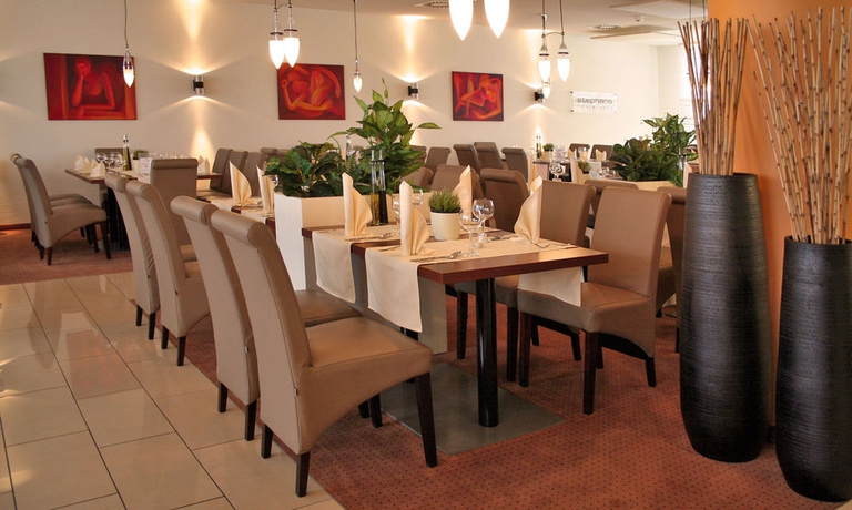 Imagen del bar/restaurante del Hotel Courtyard By Marriott Dresden. Foto 3
