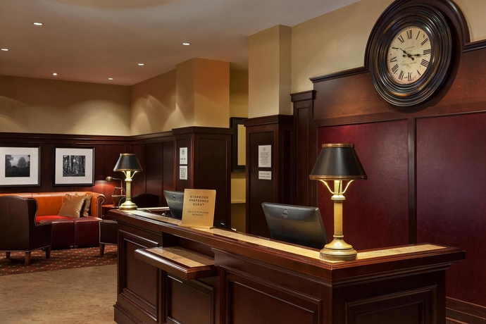 Imagen de los interiores del Hotel Courtyard By Marriott Dulles Airport Herndon. Foto 10