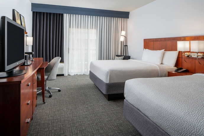 Imagen de la habitación del Hotel Courtyard By Marriott Dulles Airport Herndon/reston. Foto 3