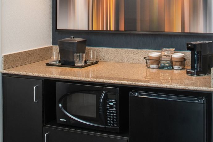 Imagen de la habitación del Hotel Courtyard By Marriott Dulles Airport Herndon/reston. Foto 10