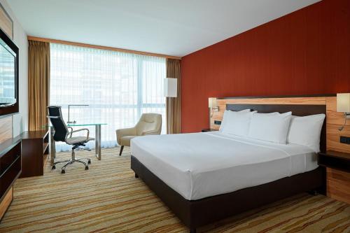 Imagen de la habitación del Hotel Courtyard By Marriott Düsseldorf Hafen. Foto 15