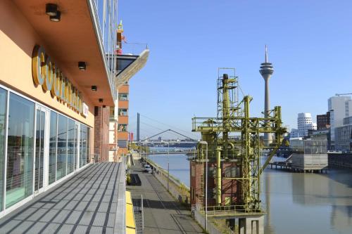 Imagen general del Hotel Courtyard By Marriott Düsseldorf Hafen. Foto 11