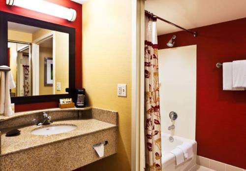 Imagen de la habitación del Hotel Courtyard By Marriott Easton-columbus. Foto 7