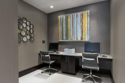 Imagen general del Hotel Courtyard By Marriott Edgewater Nyc Area. Foto 11