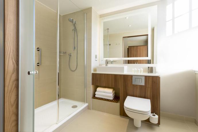 Imagen de la habitación del Hotel Courtyard By Marriott Edinburgh. Foto 3