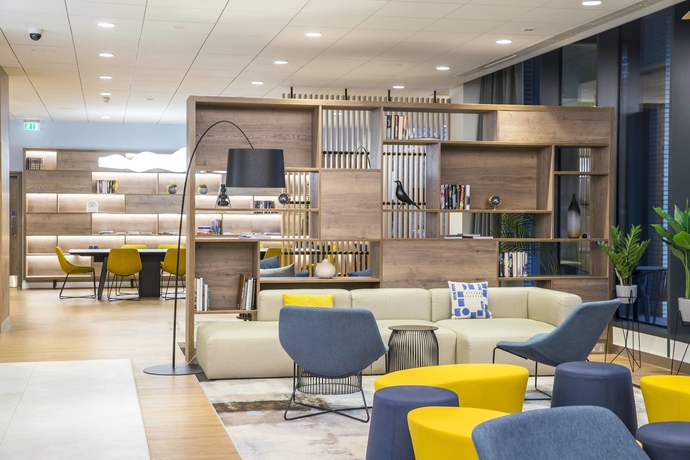 Imagen de los interiores del Hotel Courtyard By Marriott Edinburgh West. Foto 15