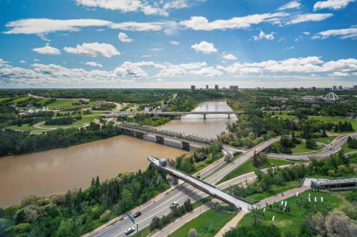 Imagen general del Hotel Courtyard By Marriott Edmonton Downtown. Foto 7
