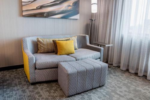 Imagen de la habitación del Hotel Courtyard By Marriott Edmonton West. Foto 12
