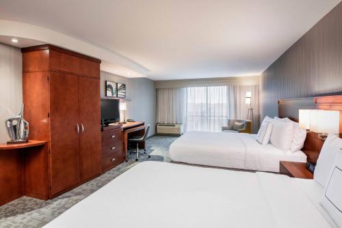 Imagen de la habitación del Hotel Courtyard By Marriott Edmonton West. Foto 14