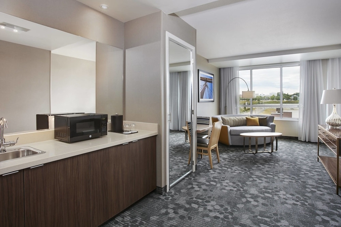Imagen de la habitación del Hotel Courtyard By Marriott Erie Bayfront. Foto 2
