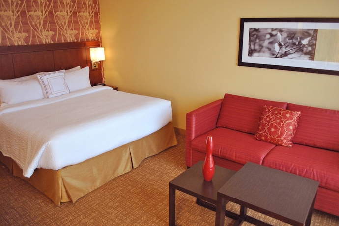 Imagen de la habitación del Hotel Courtyard By Marriott Evansville East. Foto 4