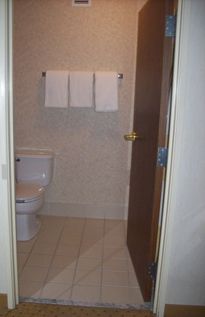 Imagen de la habitación del Hotel Courtyard By Marriott Farmington. Foto 10