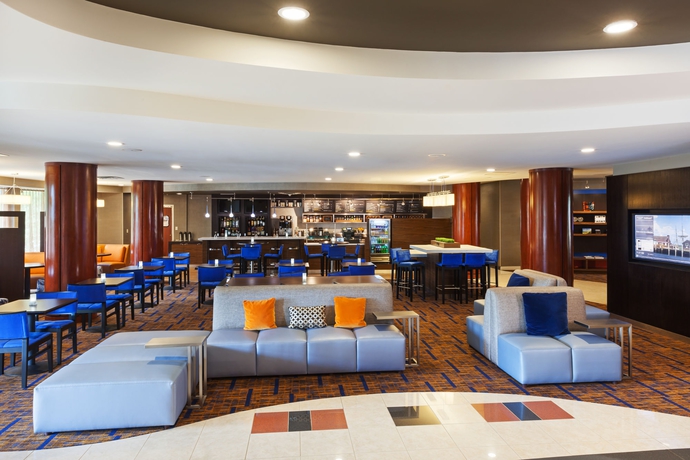 Imagen de los interiores del Hotel Courtyard By Marriott Farmington, Farmington. Foto 8
