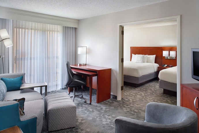 Imagen de la habitación del Hotel Courtyard By Marriott Fayetteville, FAYETTEVILLE. Foto 13
