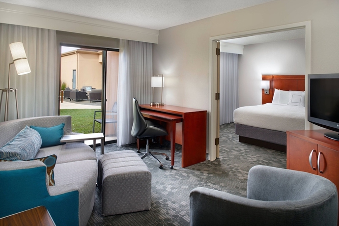 Imagen de la habitación del Hotel Courtyard By Marriott Fayetteville, FAYETTEVILLE. Foto 14
