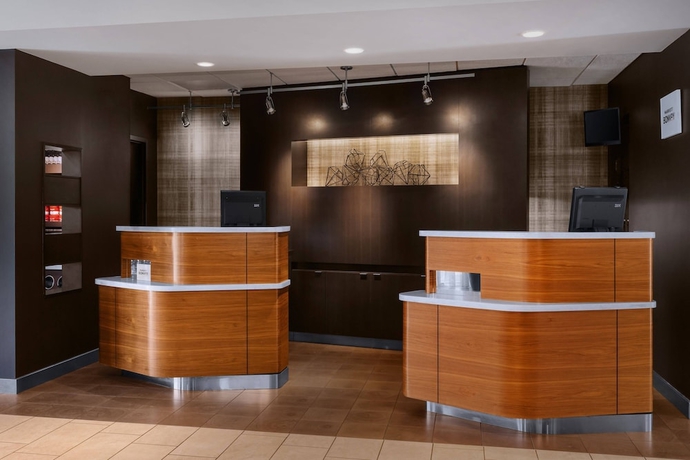 Imagen de los interiores del Hotel Courtyard By Marriott Fishkill. Foto 18