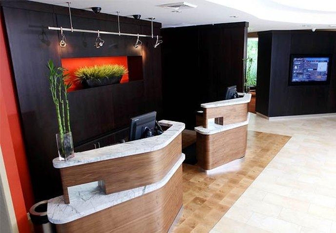 Imagen de los interiores del Hotel Courtyard By Marriott Flagstaff. Foto 15