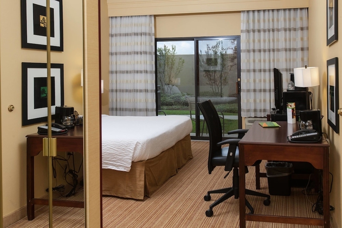 Imagen de la habitación del Hotel Courtyard By Marriott Florence. Foto 4