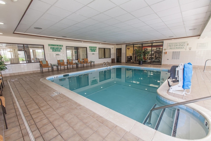 Imagen de la piscina del Hotel Courtyard By Marriott Florence. Foto 18