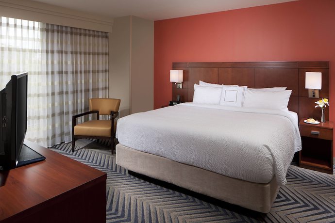 Imagen de la habitación del Hotel Courtyard By Marriott Fort Lauderdale East/lauderdale-by-the-sea. Foto 8