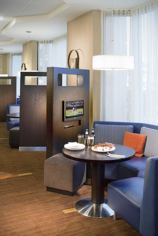 Imagen del bar/restaurante del Hotel Courtyard By Marriott Fort Lauderdale East/lauderdale-by-the-sea. Foto 7