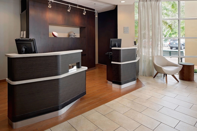 Imagen de los interiores del Hotel Courtyard By Marriott Fort Lauderdale North/cypress Creek. Foto 14