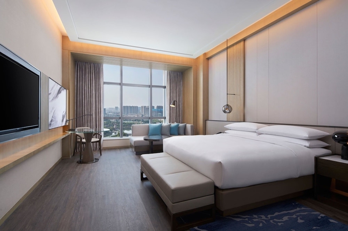 Imagen de la habitación del Hotel Courtyard By Marriott Foshan. Foto 8