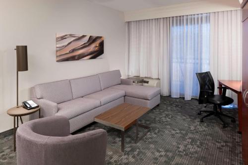 Imagen general del Hotel Courtyard By Marriott Franklin Cool Springs. Foto 8