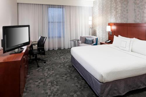 Imagen de la habitación del Hotel Courtyard By Marriott Franklin Cool Springs. Foto 17