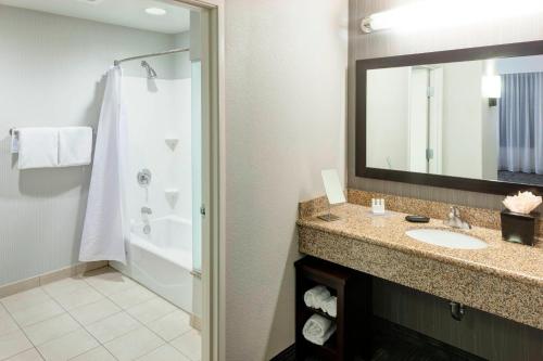 Imagen general del Hotel Courtyard By Marriott Franklin Cool Springs. Foto 11