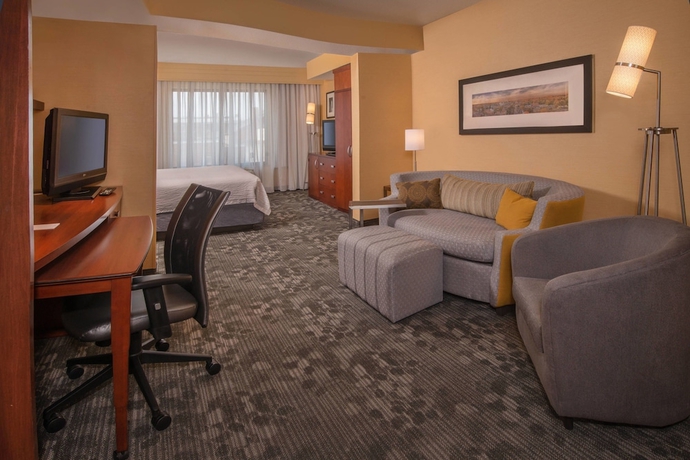 Imagen de la habitación del Hotel Courtyard By Marriott Fredericksburg Historic District. Foto 9