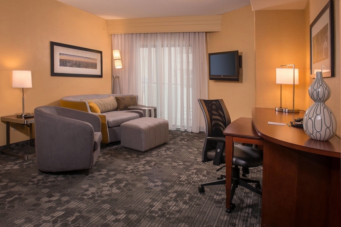 Imagen de la habitación del Hotel Courtyard By Marriott Fredericksburg Historic District. Foto 11