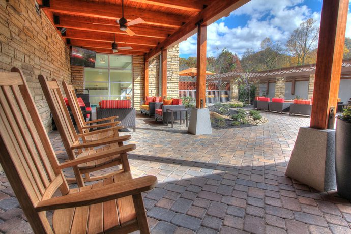 Imagen de los exteriores del Hotel Courtyard By Marriott Gatlinburg Downtown. Foto 19