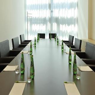 Imagen de los interiores del Hotel Courtyard By Marriott Gdynia Waterfront. Foto 32