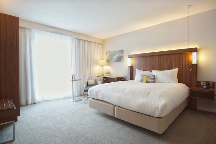 Imagen de la habitación del Hotel Courtyard By Marriott Glasgow Airport. Foto 2