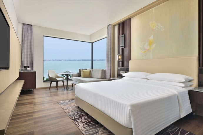 Imagen de la habitación del Hotel Courtyard By Marriott Gorakhpur. Foto 8