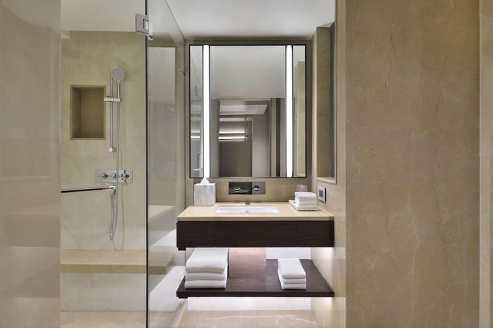 Imagen de la habitación del Hotel Courtyard By Marriott Gorakhpur. Foto 16