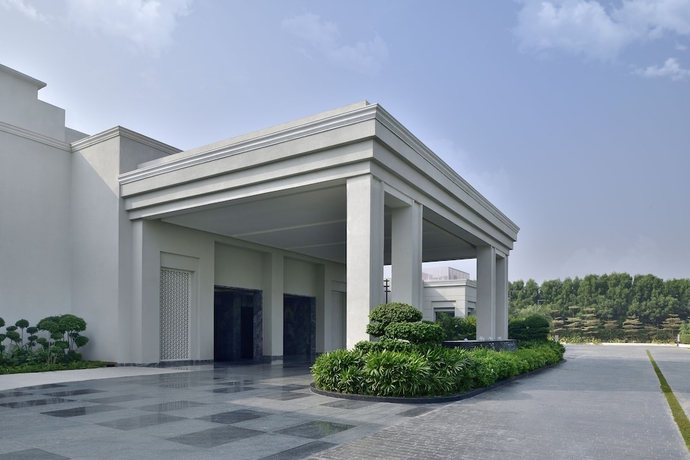 Imagen general del Hotel Courtyard By Marriott Gorakhpur. Foto 1