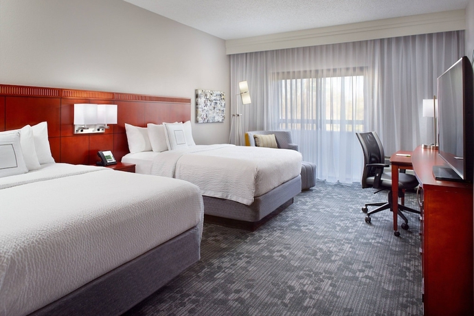 Imagen de la habitación del Hotel Courtyard By Marriott Greensboro. Foto 10